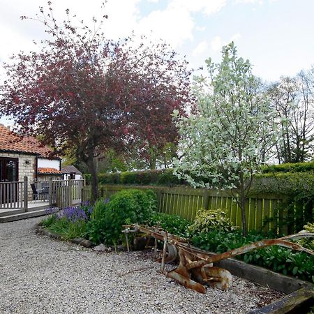 Barker Stakes Farm Villa Pickering Exterior photo